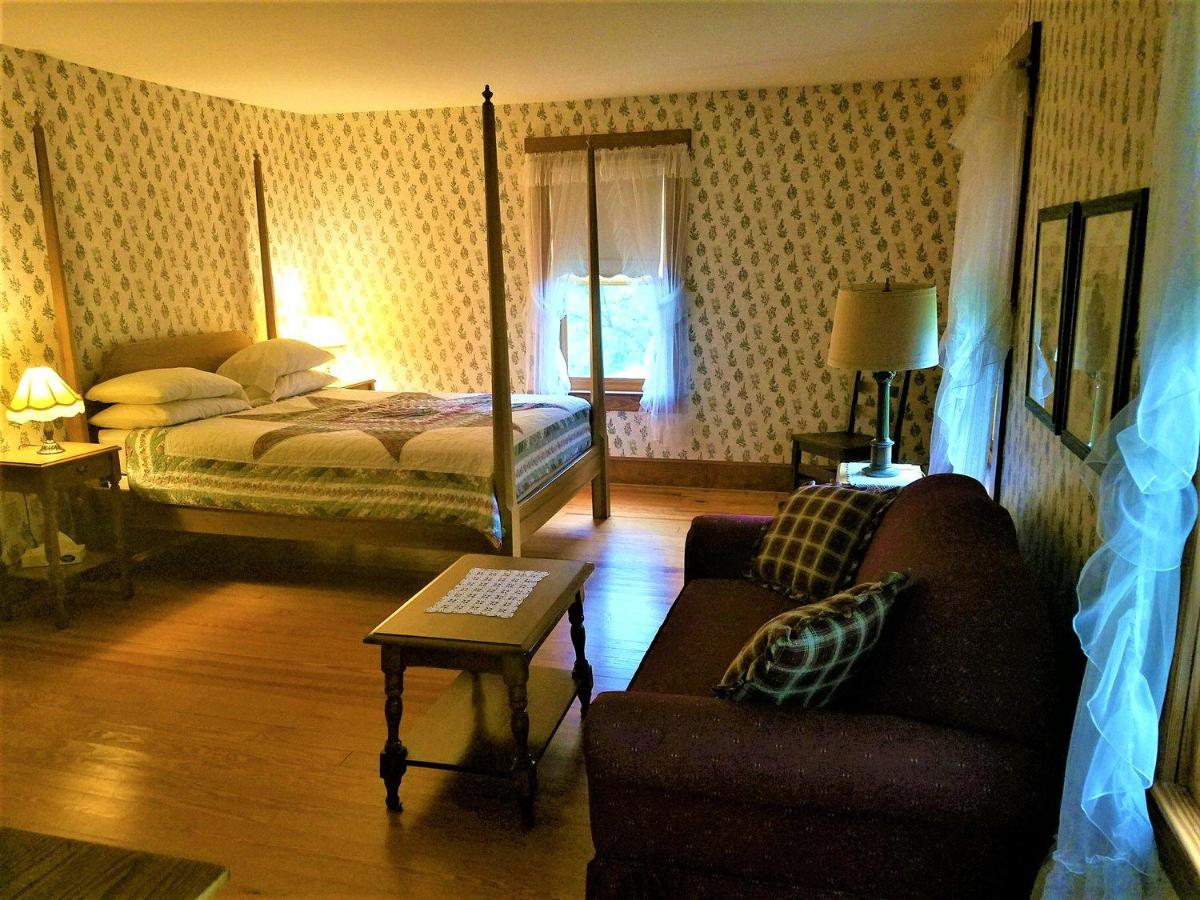 The Wayside Inn — photo 9