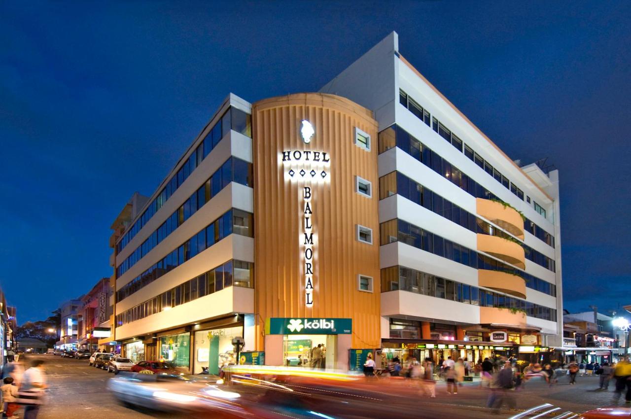 {{ hotelInfo.altText }}