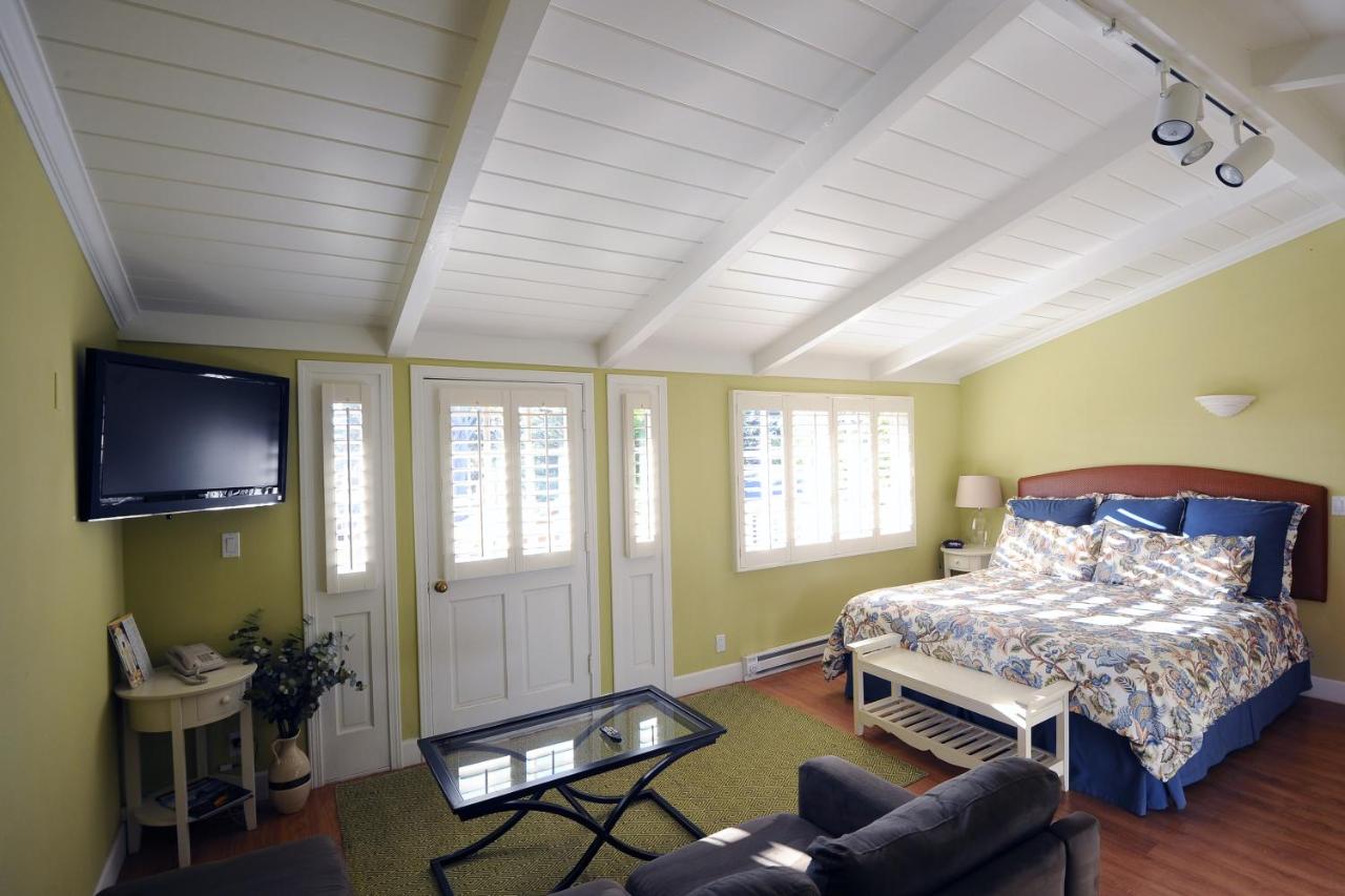 Sunset Inn Pacific Grove — photo 23