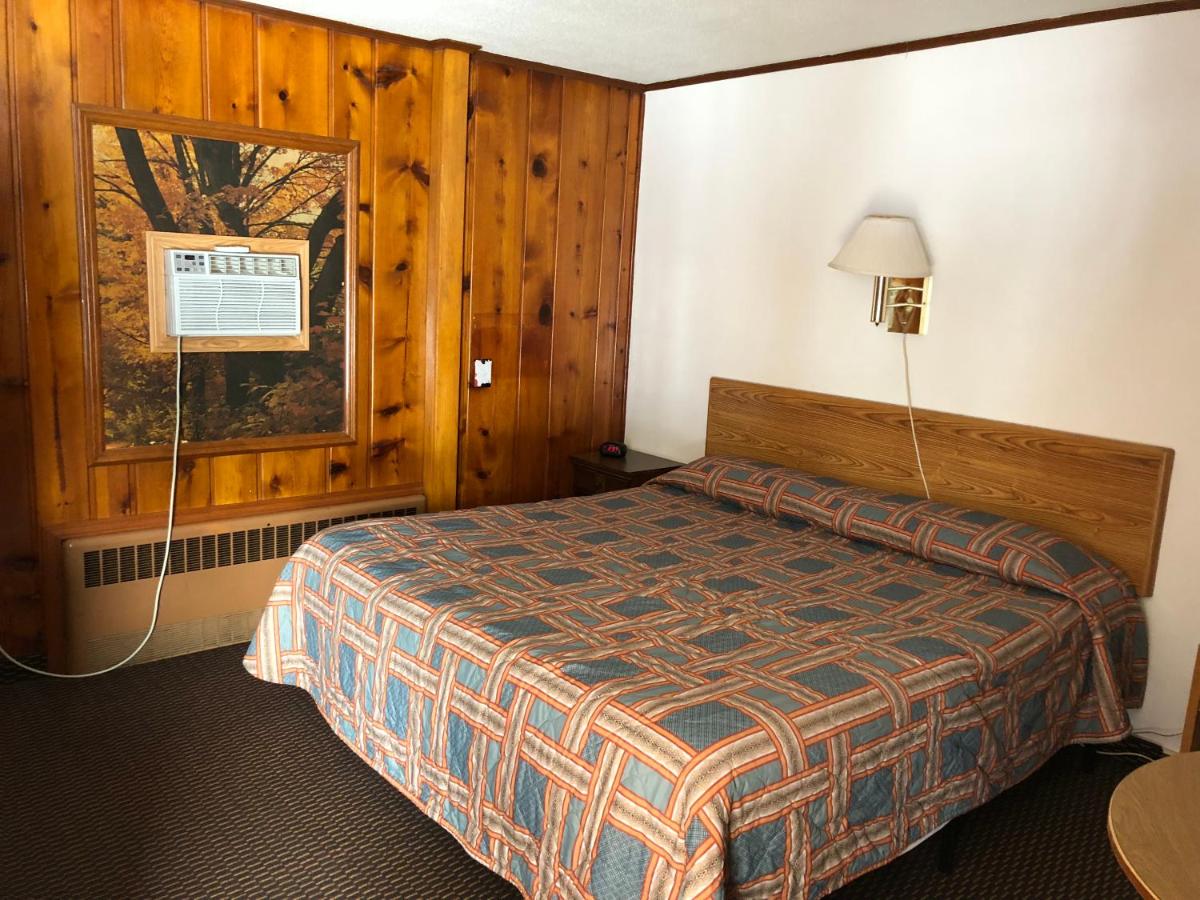 Sun 'n Snow Motel — photo 2