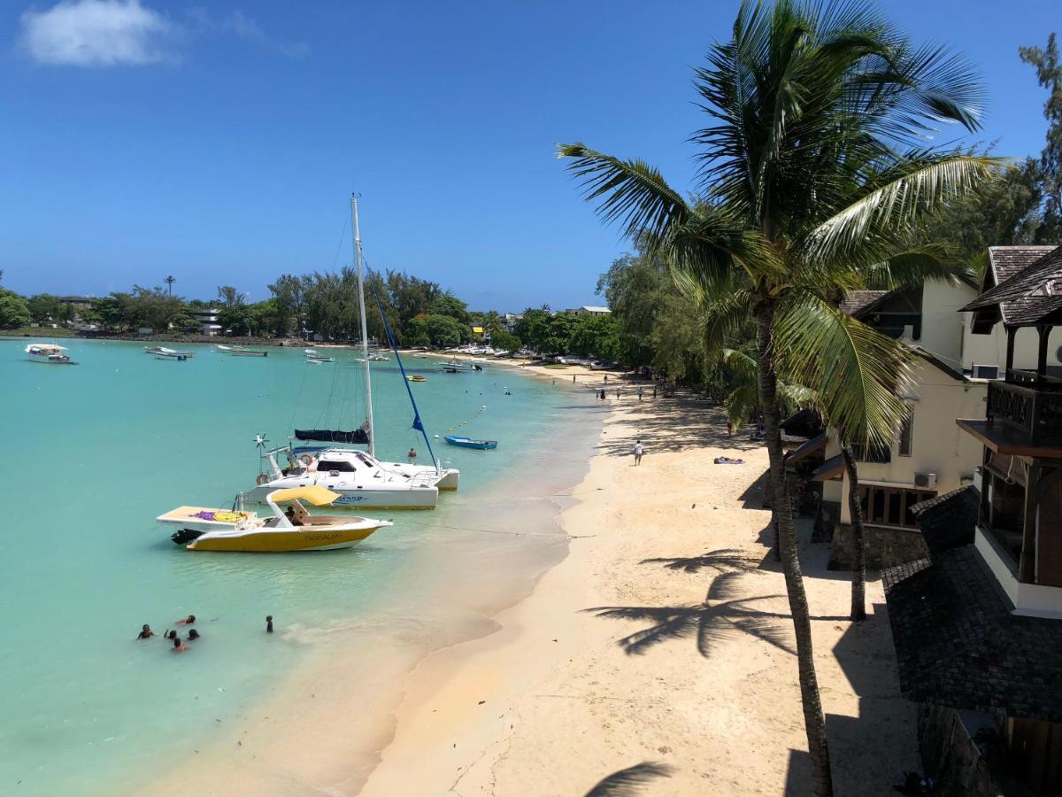 Beach: Grand Baie Beach Penthouse