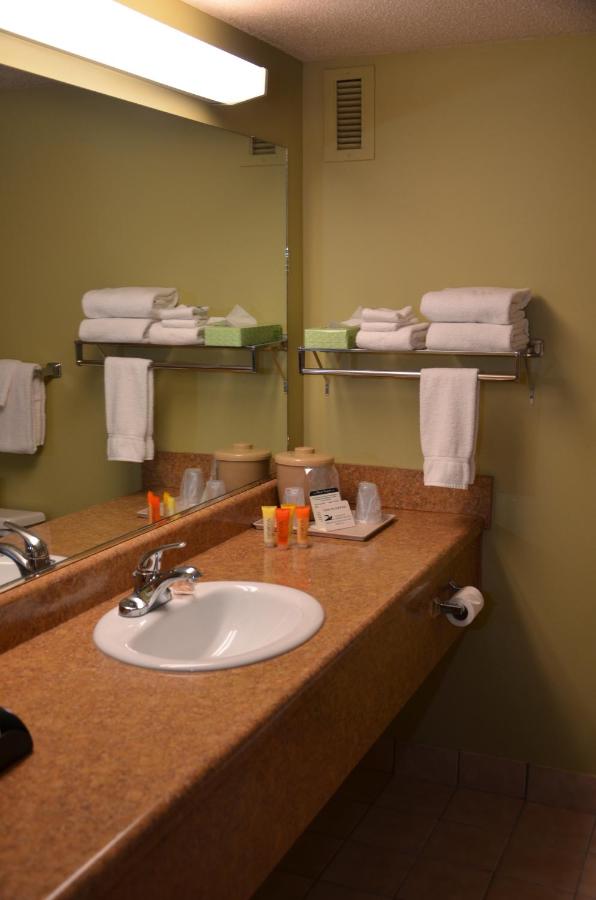 Tawas Bay Beach Resort & Conference Center — photo 3