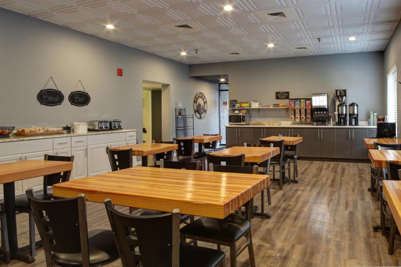 GreenTree Inn Prescott Valley — photo 18