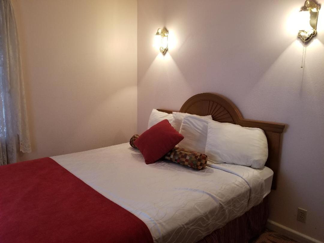 Nevada City Inn — photo 11