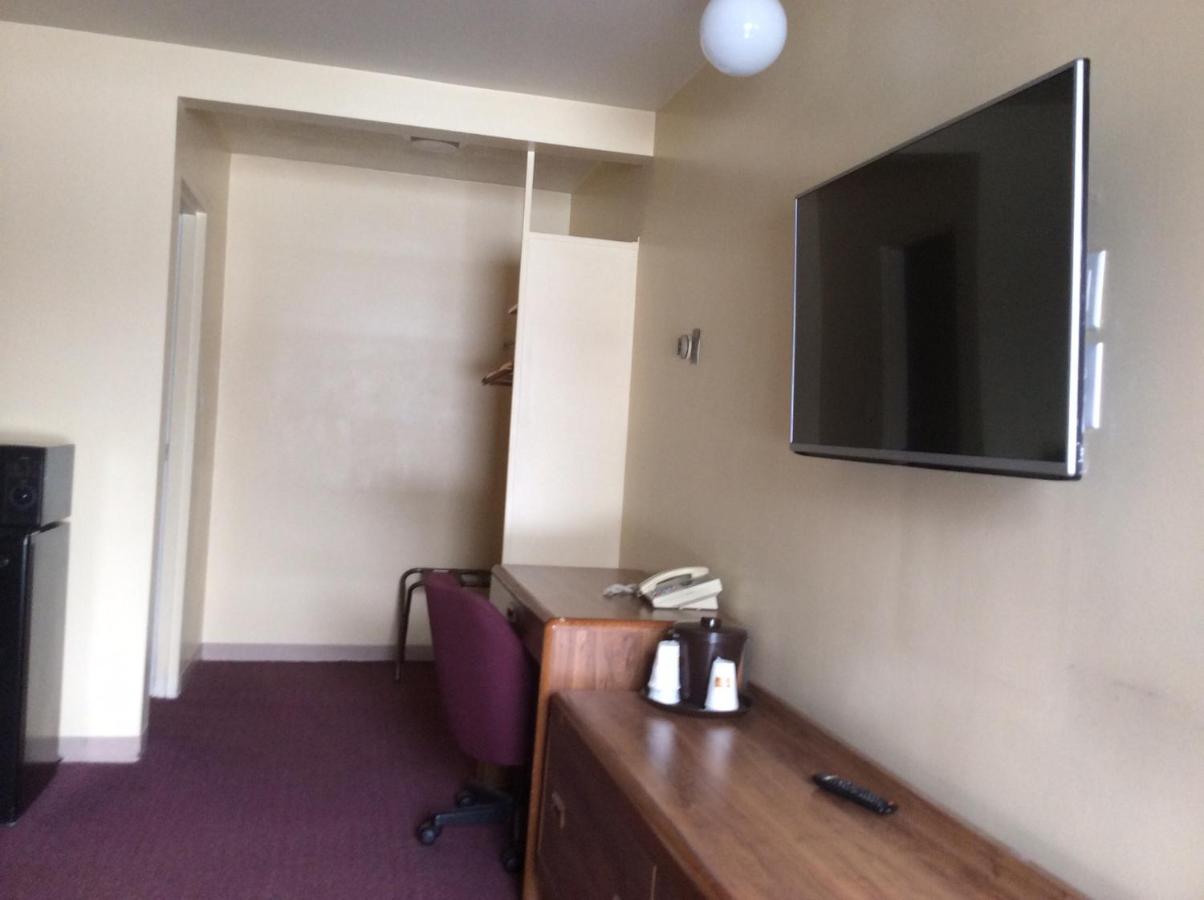 Allenwood Motel — photo 23