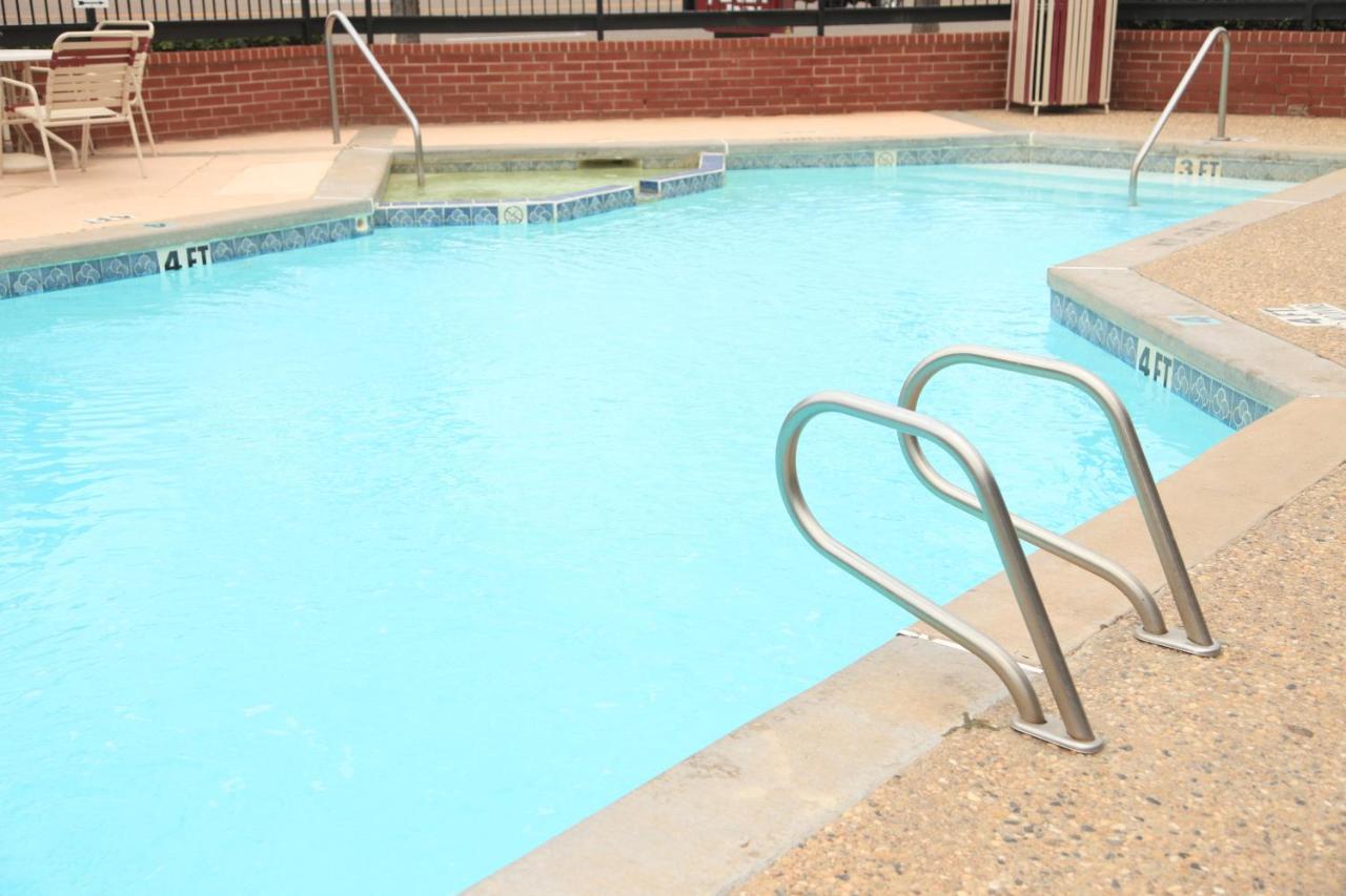 Midland Plaza Hotel — photo 4
