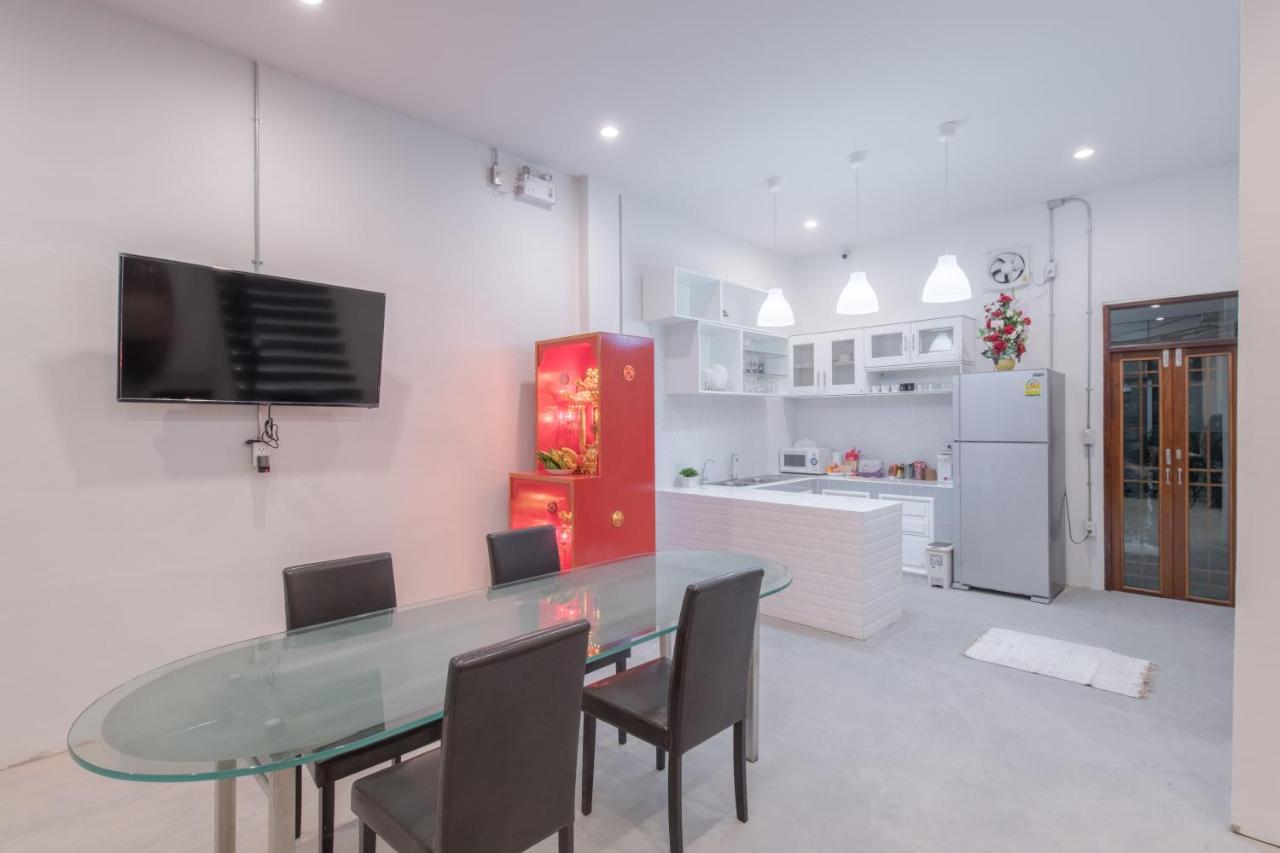 Tiny Taladnoi Hostel - 4