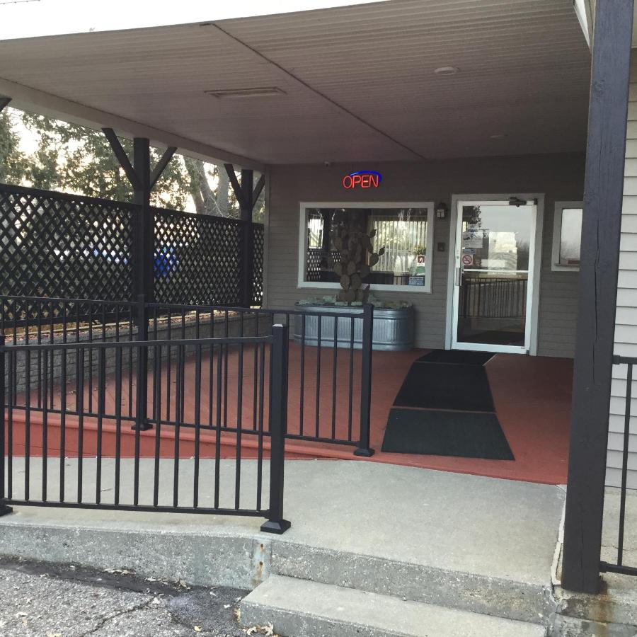 Triangle Motel — photo 21