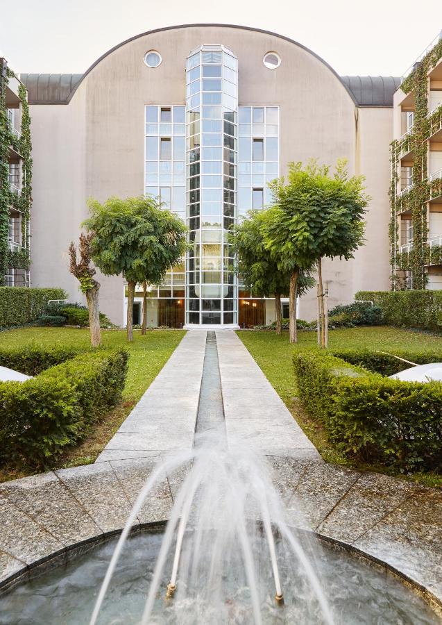 Living Hotel Kaiser Franz Joseph photo