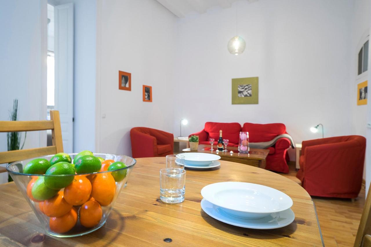 Apartment Friendly Rentals Esparteria, Barcelona, Spain ...