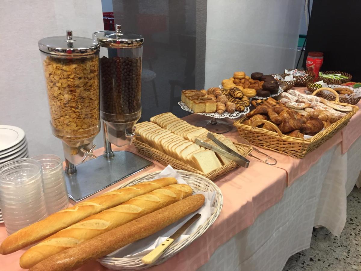 Hotel Proa Astor, Lloret de Mar, Spain - Booking.com