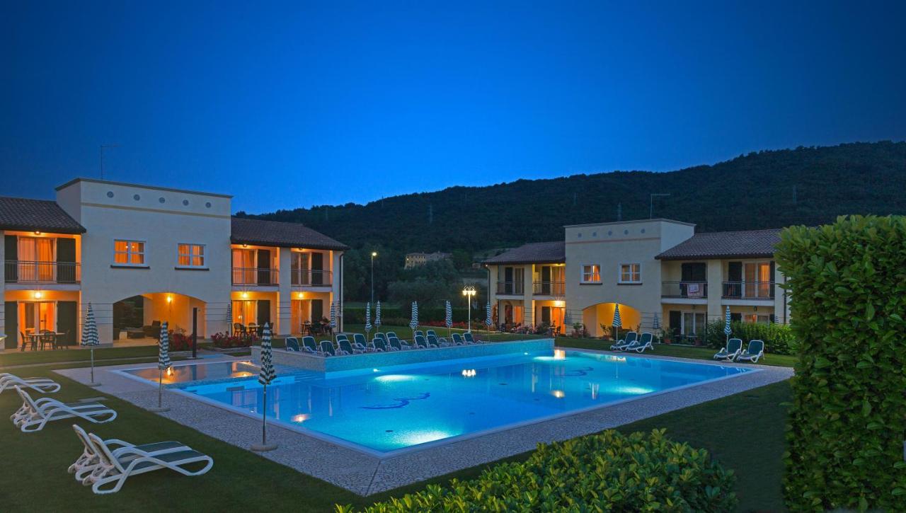 Residence Corte Delle Rose, Garda, Italy - Booking.com
