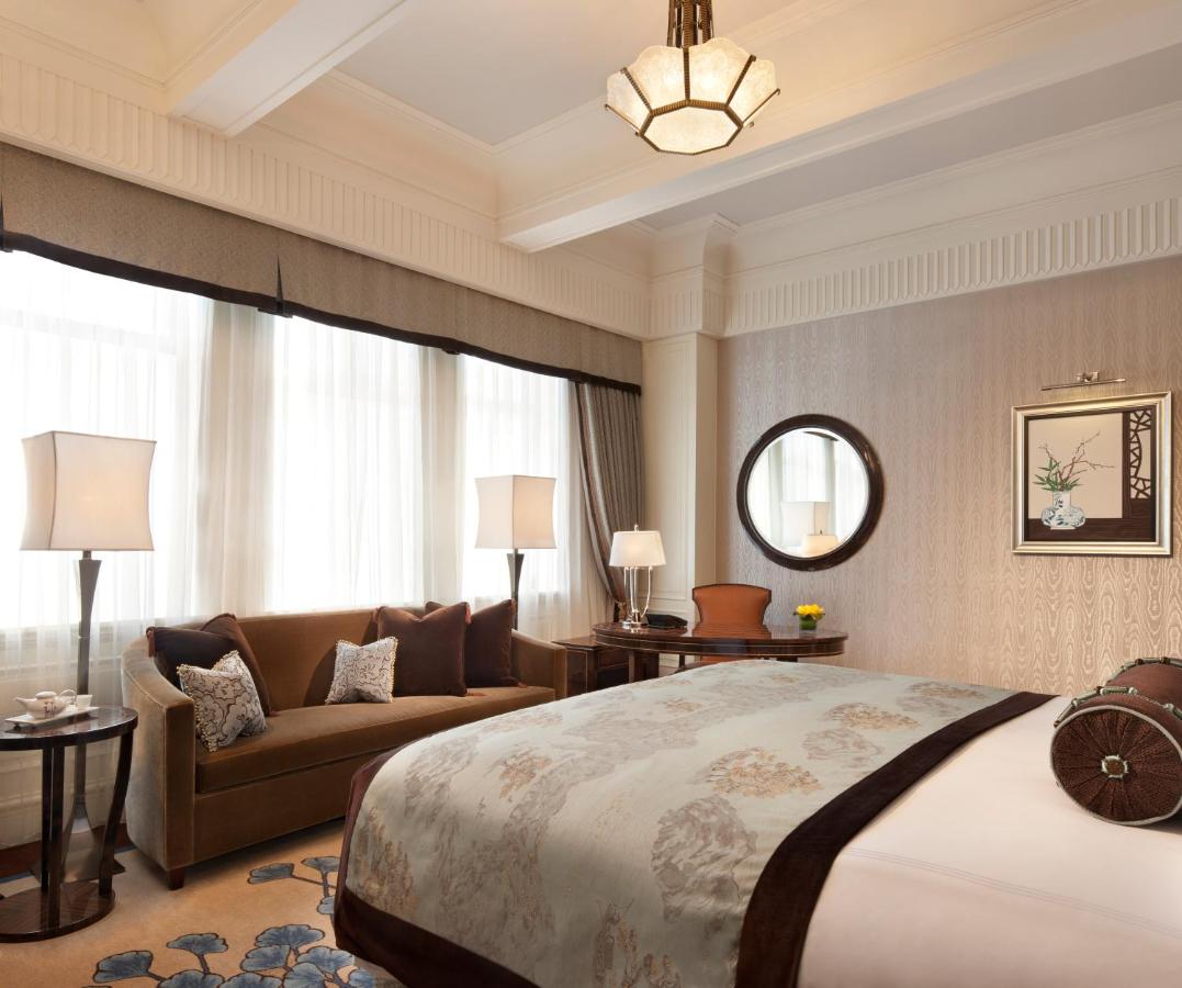 Fairmont Peace Hotel On the Bund (Start your own story with the BUND) photo
