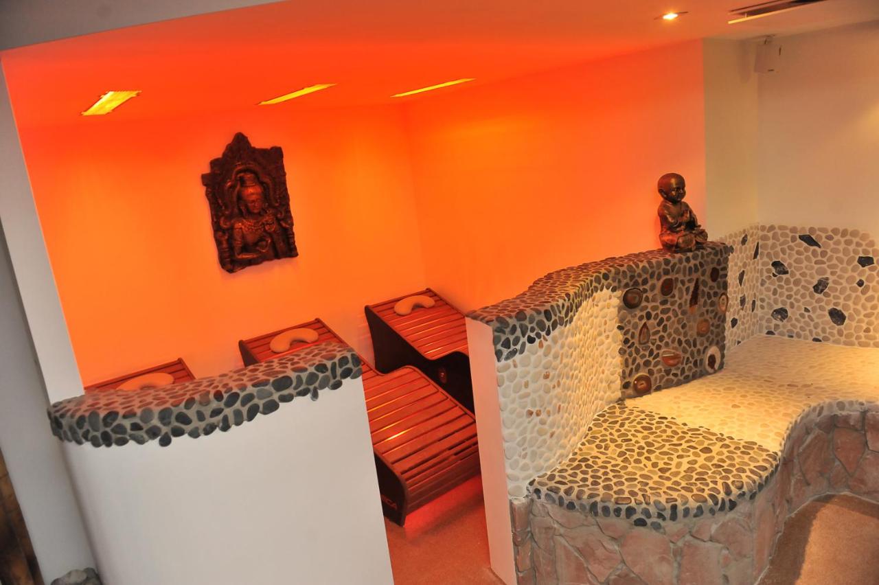 Hotel Royal Astrid photo