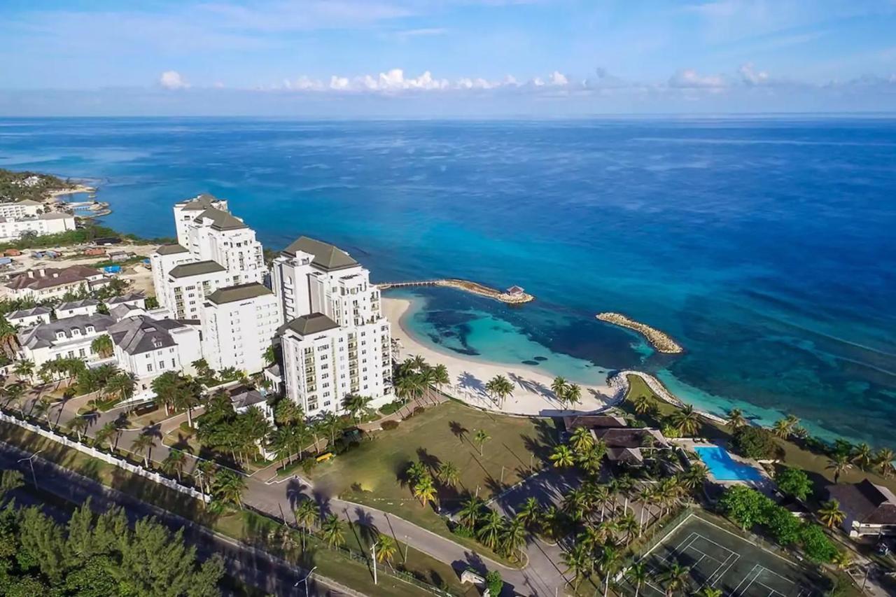 Luxury 2BR Home facing Beach w/Pool Montego Bay #3 - 2