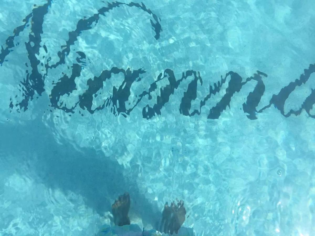 Family Complex beside Beach w/Pool Montego Bay #2 - 2