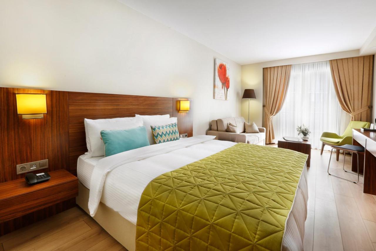 The White Orient Hotel - 2