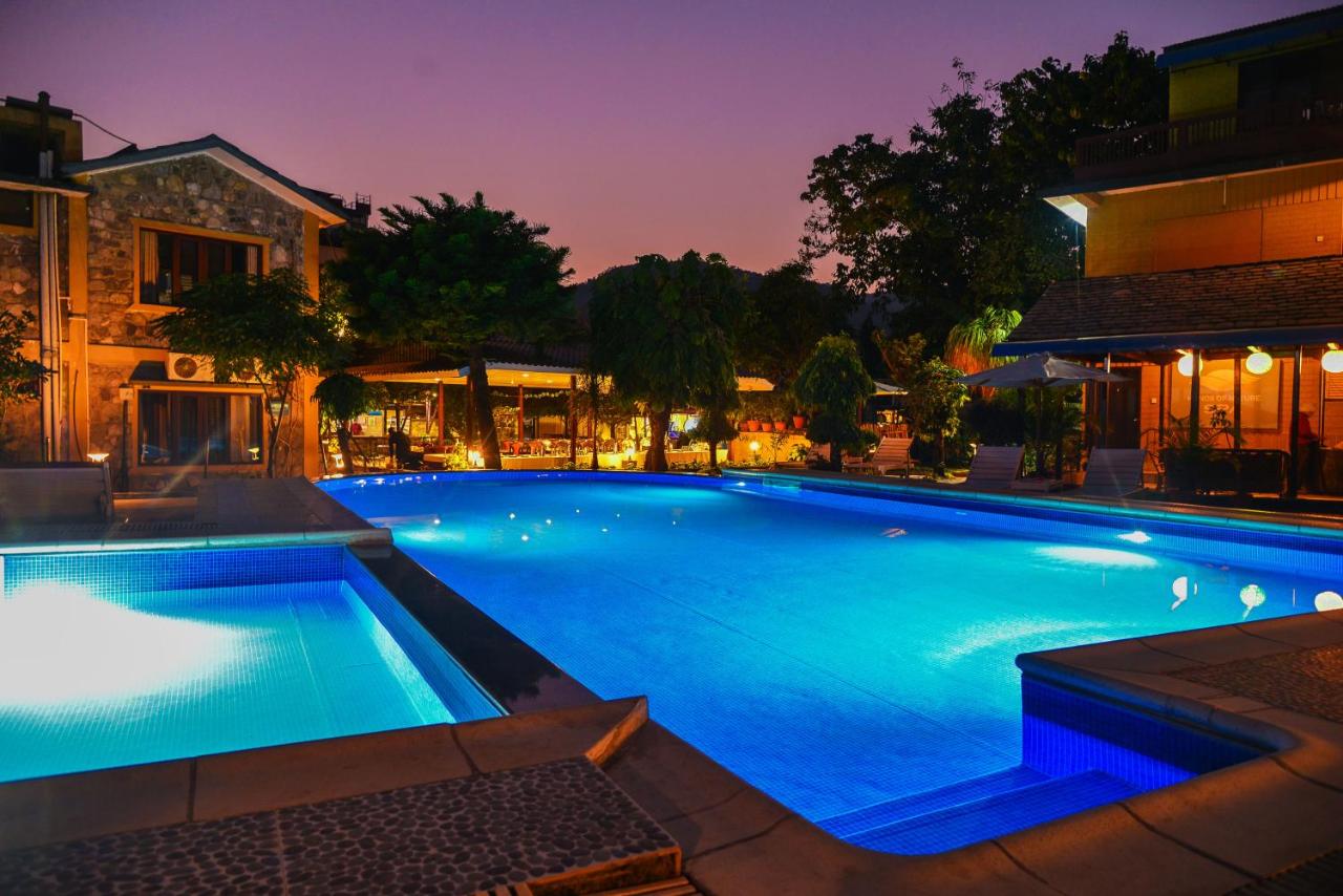 Spa hotel: The Lakeside Retreat