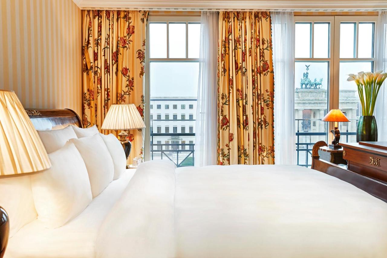 Hotel Adlon Kempinski Berlin photo
