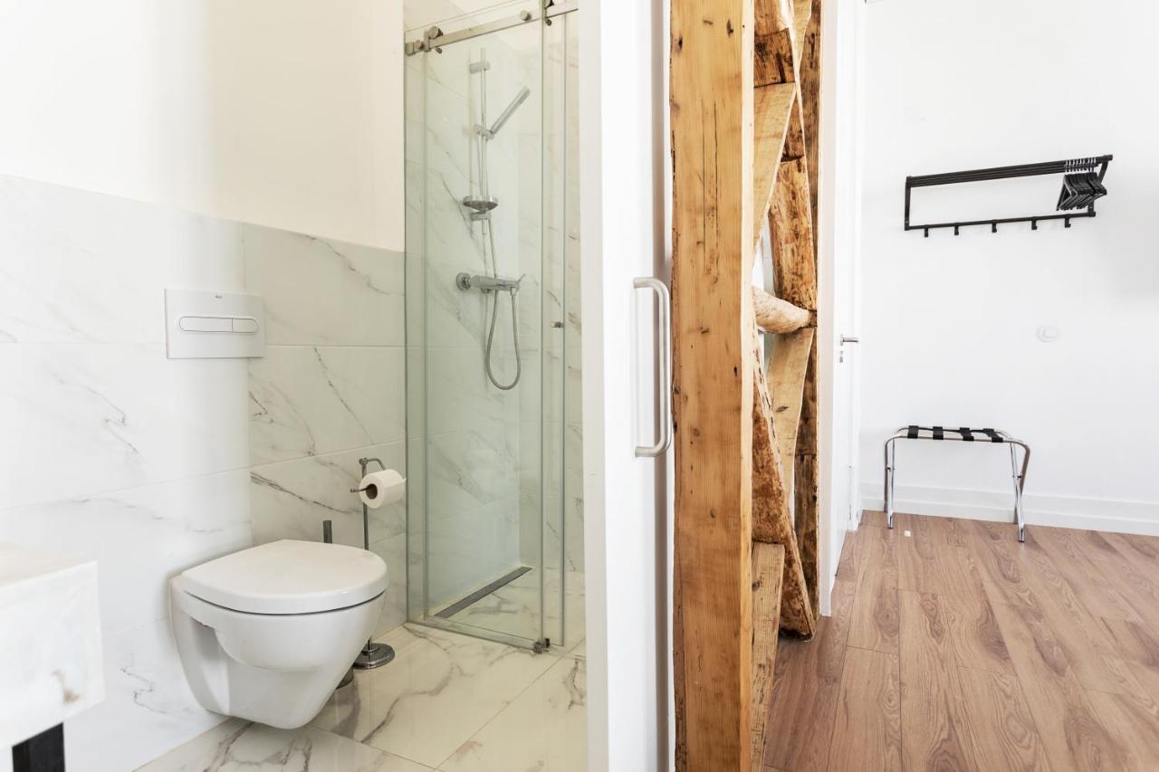 Lisbon Check-In Guesthouse - 3