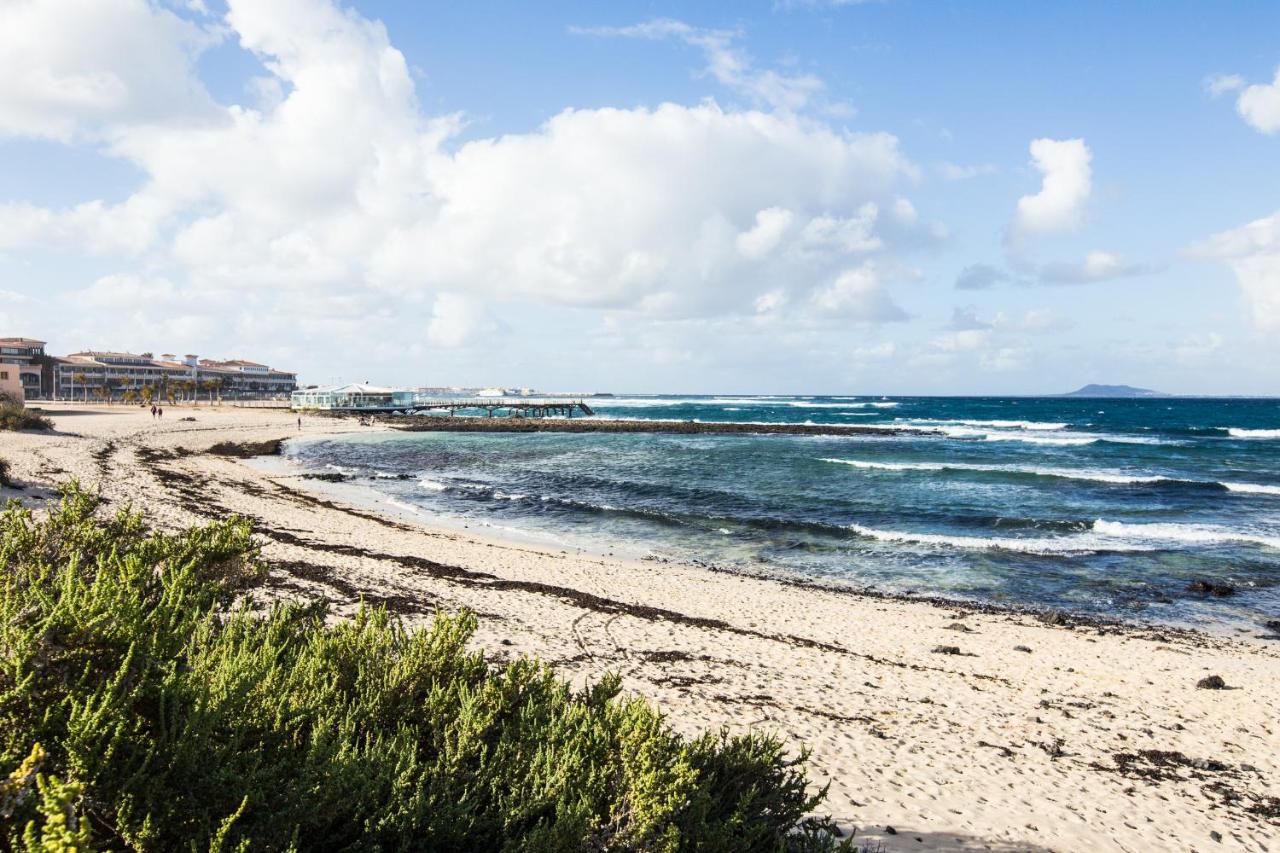 Beach: Villa Los Remos