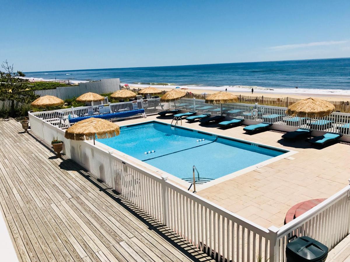Ocean Surf Resort — photo 22