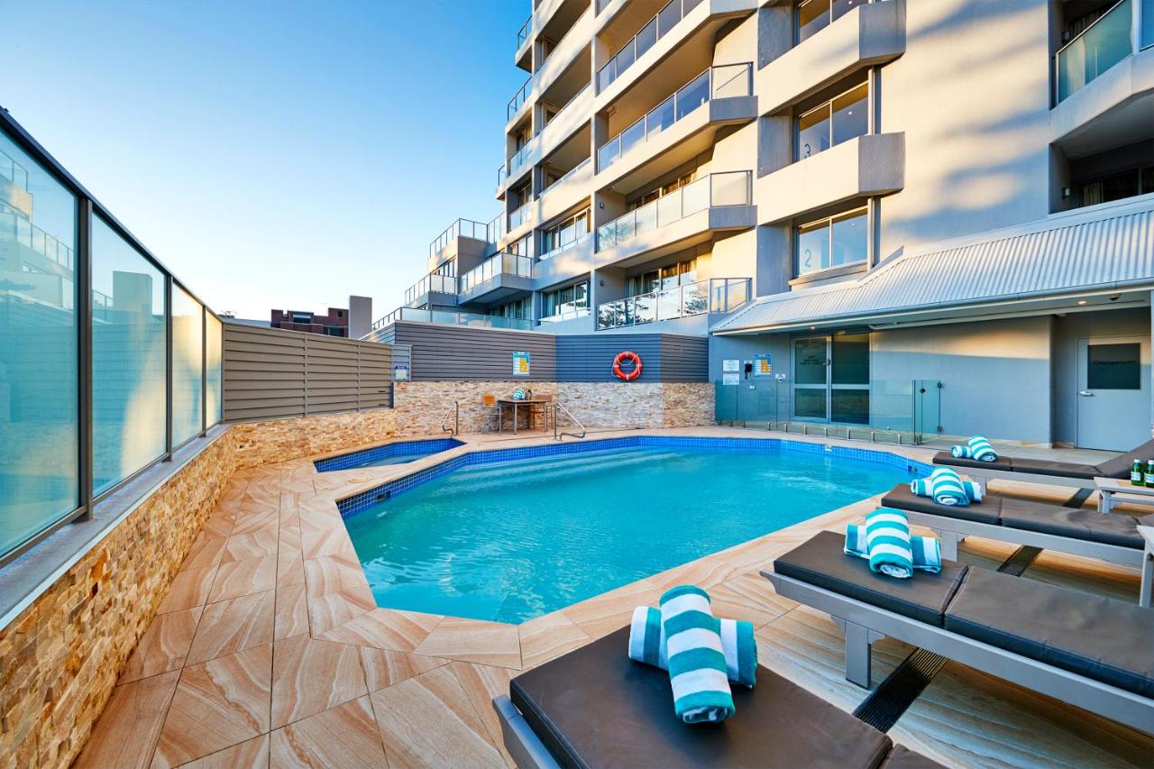 Heated swimming pool: The Sebel Sydney Manly Beach