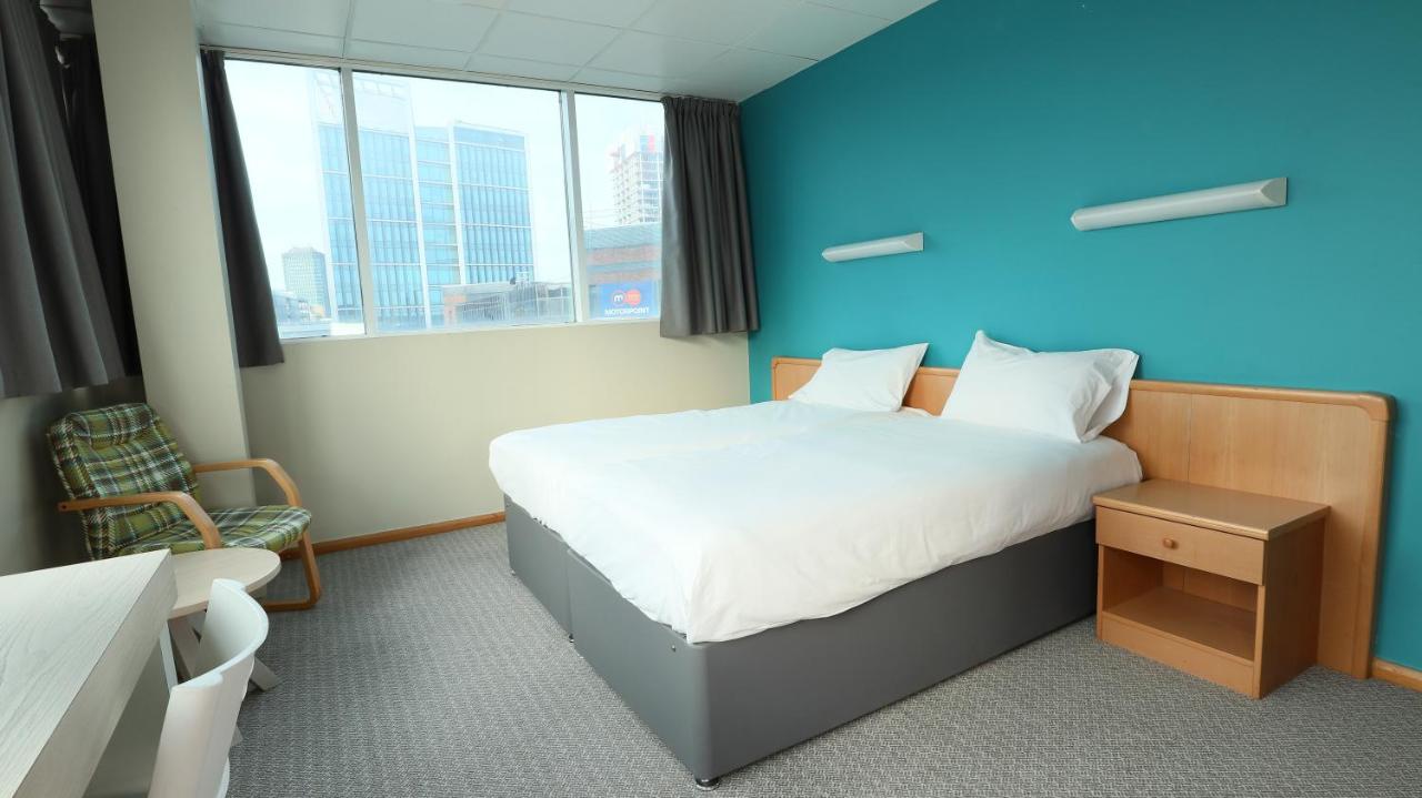 Citrus Hotel Cardiff by Compass Hospitality (Formerly Big Sleep Hotel Cardiff) - Laterooms