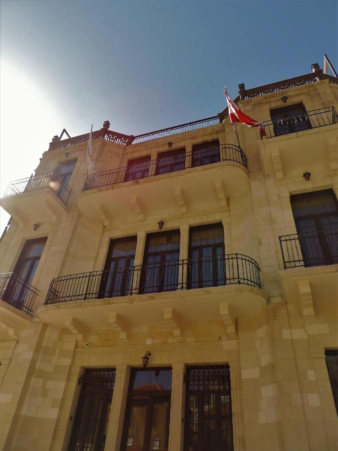 La Place Hotel photo
