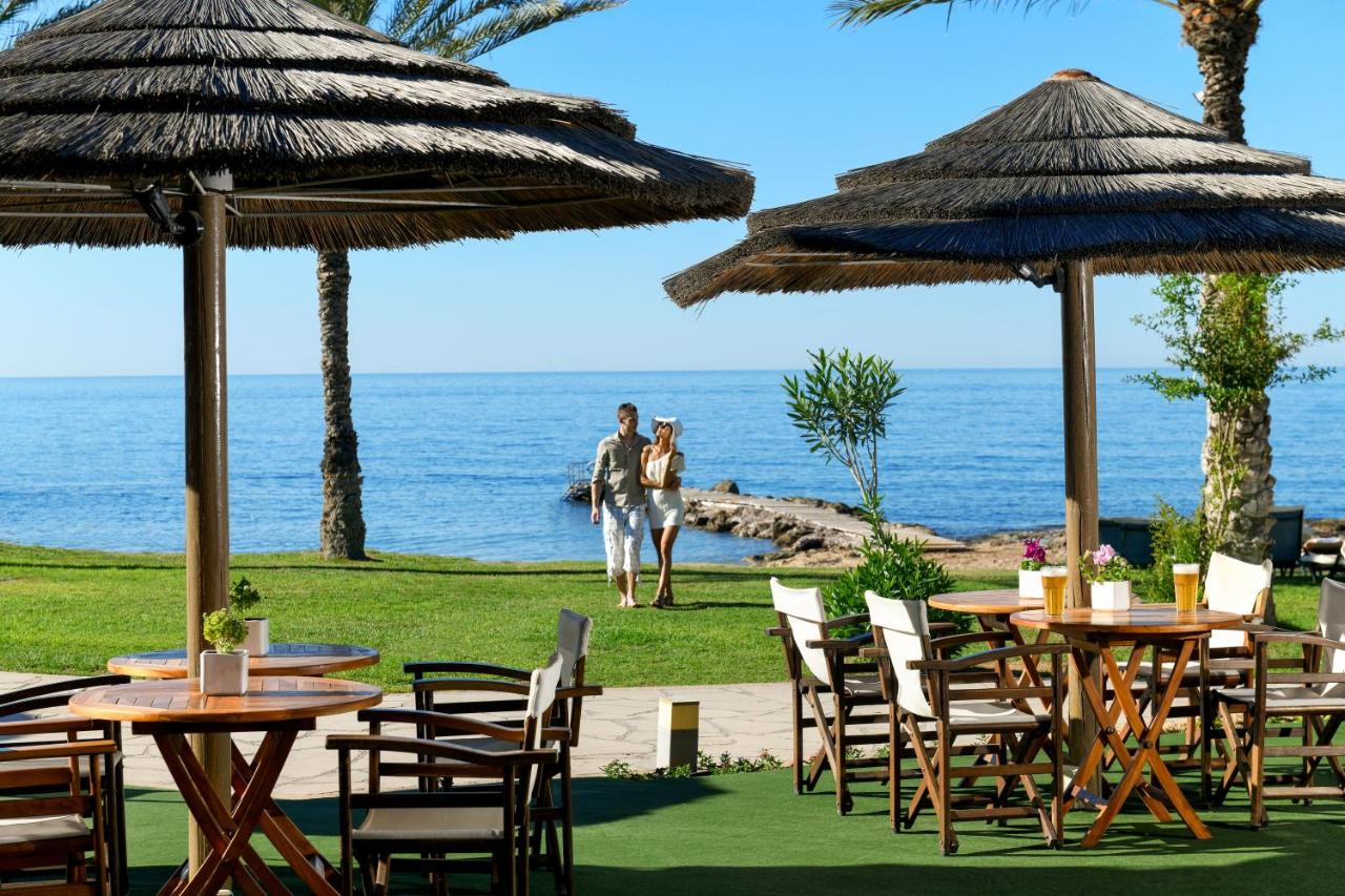 Constantinou Bros Athena Beach Hotel photo