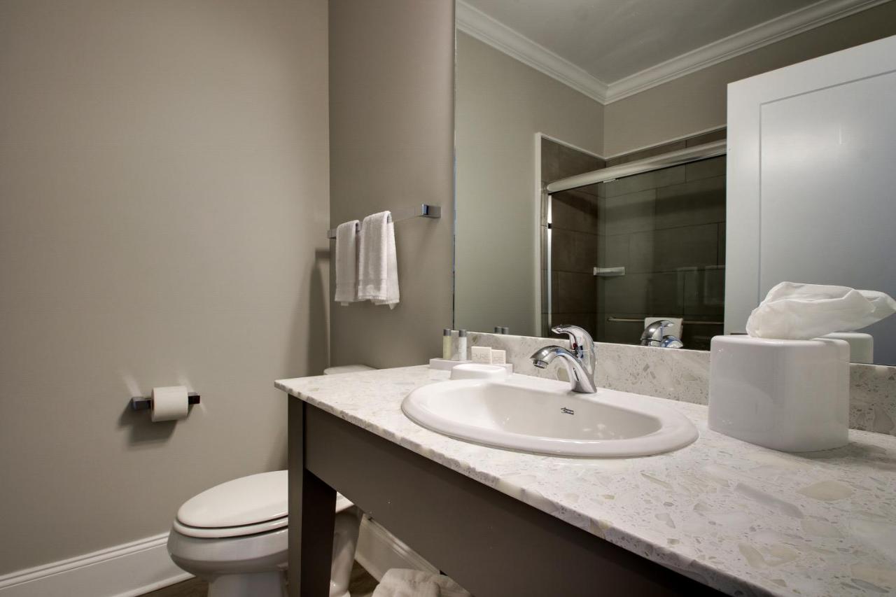 Islander Hotel & Resort — photo 15