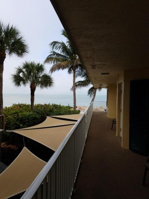 Vanderbilt Beach Resort — photo 18