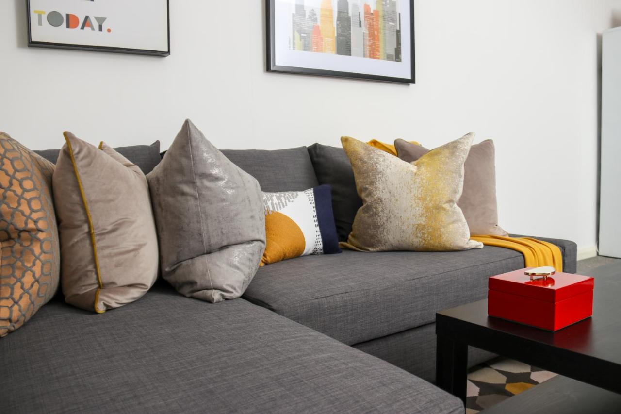 Aisiki Living at Upton Rd, Multiple 1, 2, or 3 Bedroom Apartments, King or Twin beds with FREE WIFI and FREE PARKING photo