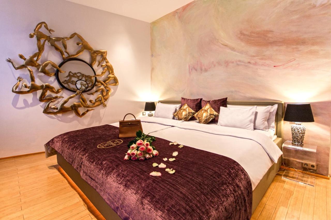 House of Time - Fancy Suites photo
