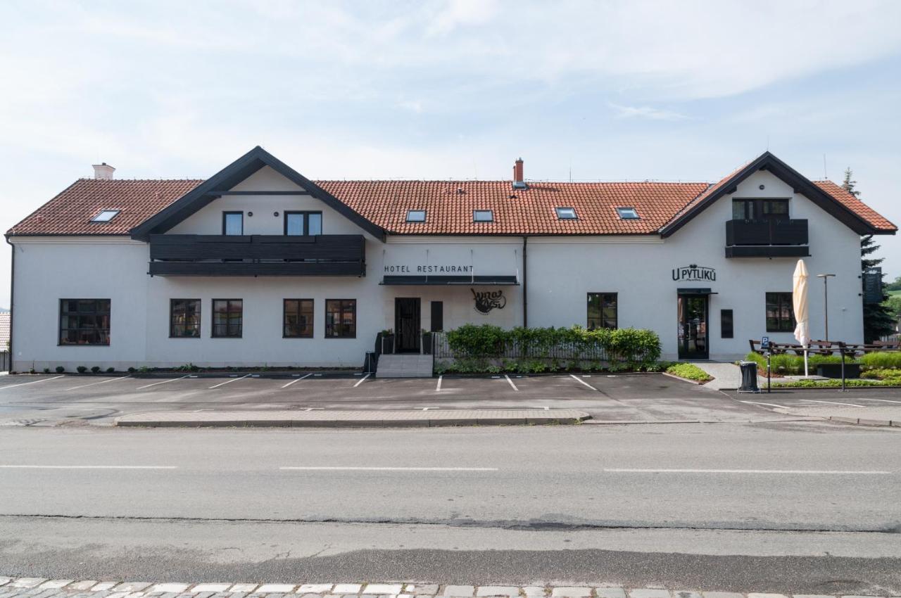 Hotel Restaurant Na Návsi, Říčany u Brna – Updated 2021 Prices