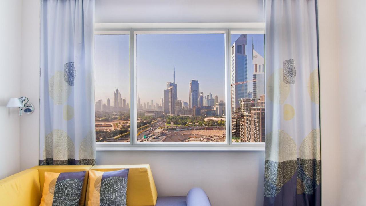 Novotel World Trade Centre Dubai photo