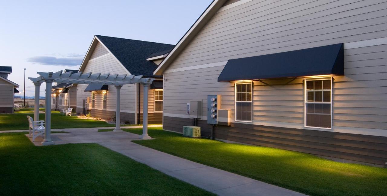 Stratford Suites Spokane Airport — photo 11