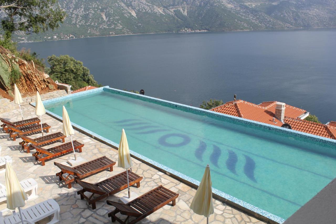 Rooftop swimming pool: Boka Gardens Seaside Resort