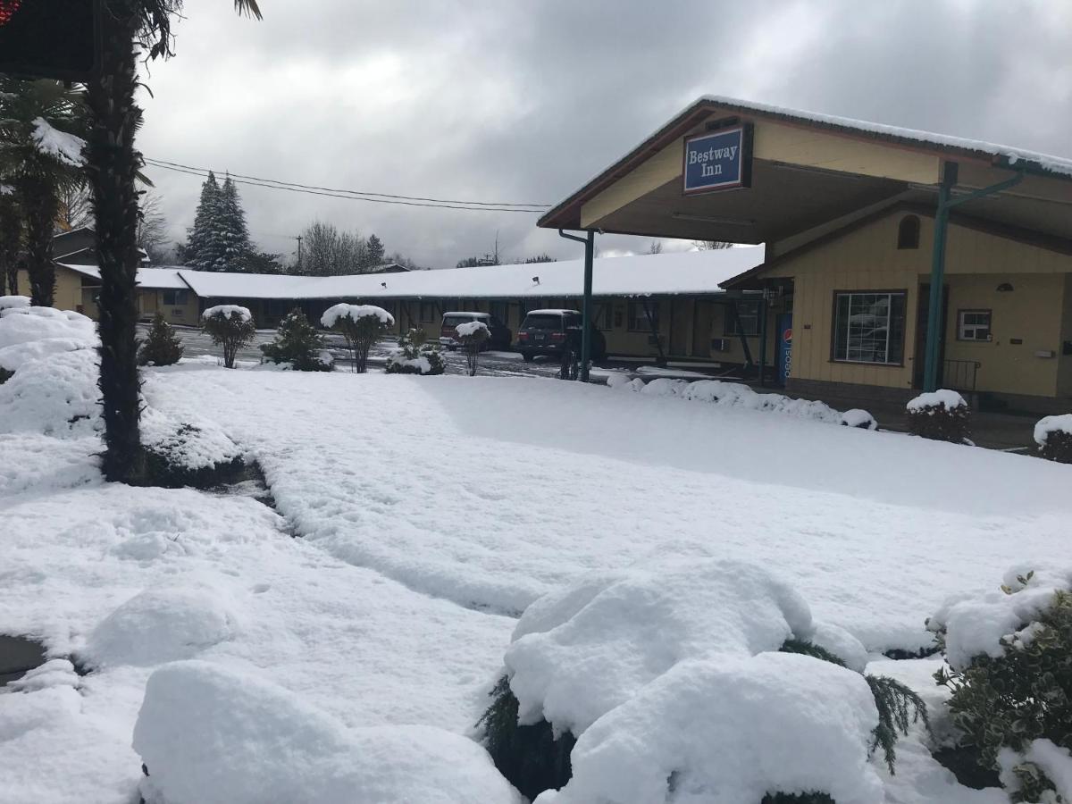 Bestway Inn — photo 22