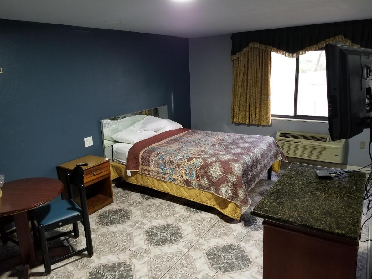 Orange Inn Motel — photo 10
