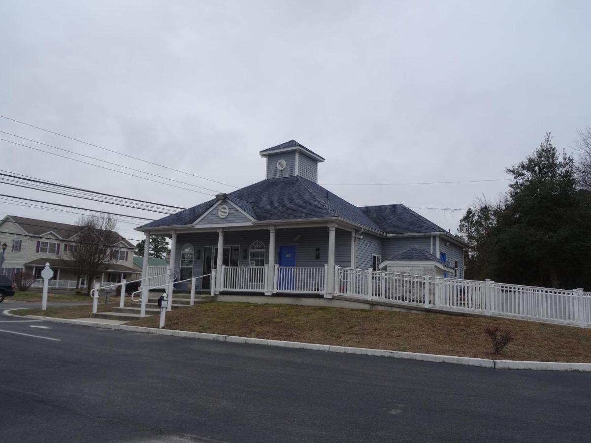 Village inn & suites — photo 15