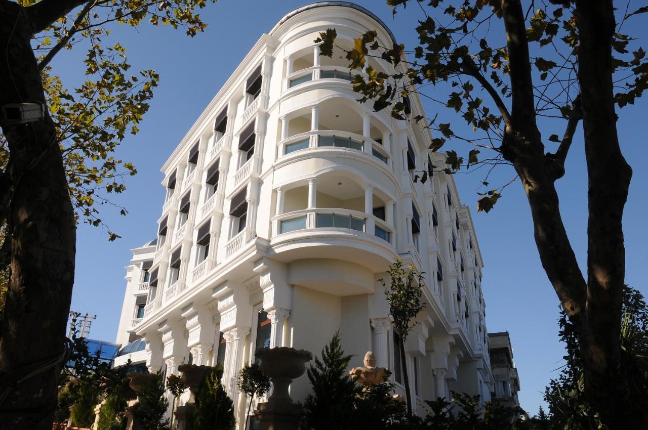 Image: Paradise Island Hotel