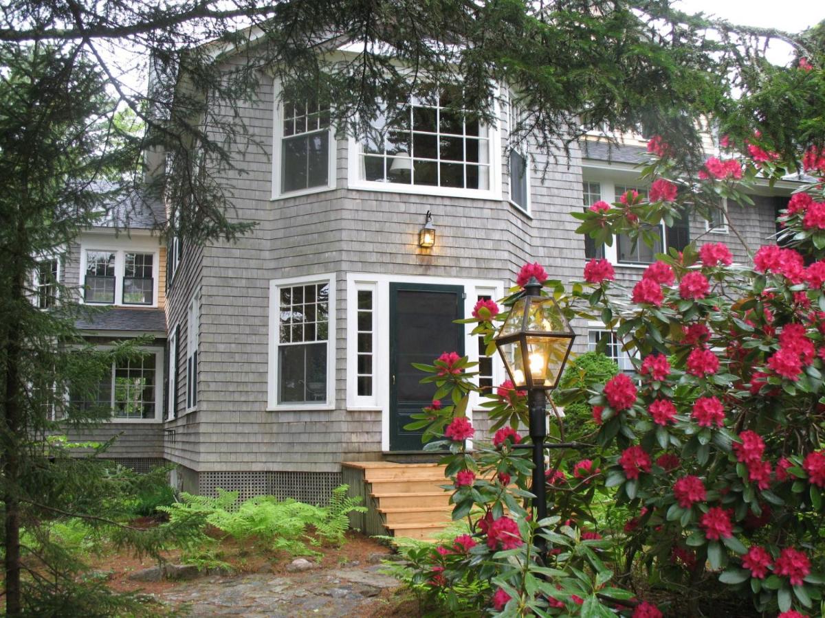 Harbourside Inn — photo 1