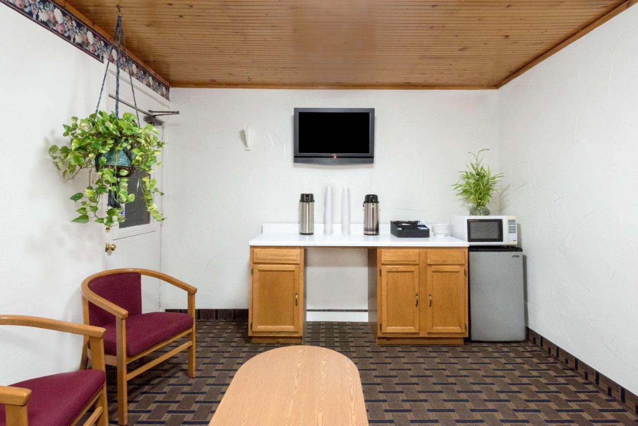Post Oak Inn — photo 14