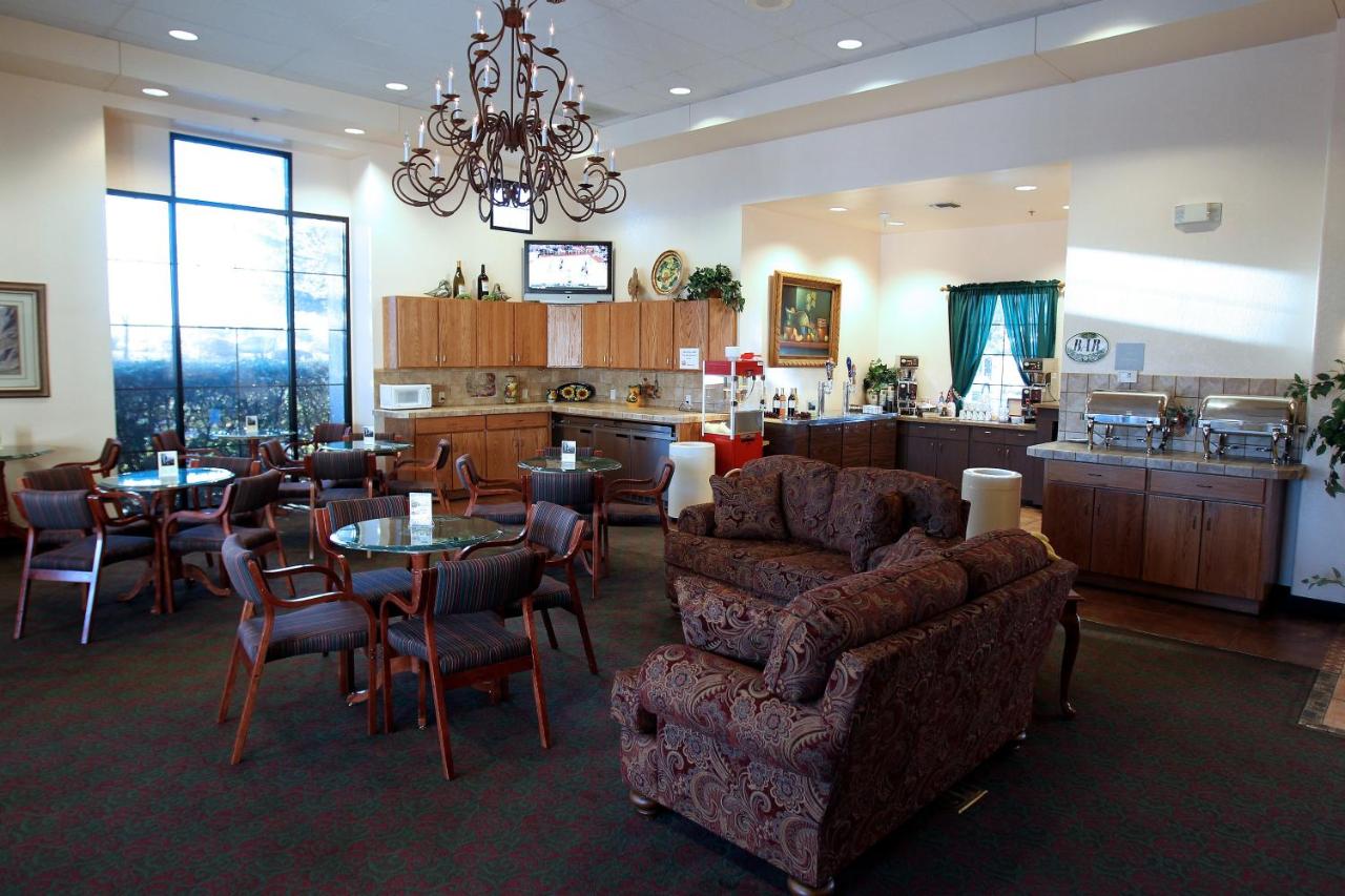 Gateway Studio Suites — photo 21