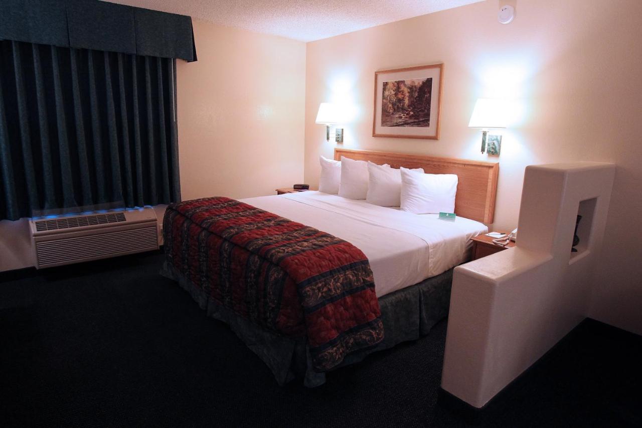 Gateway Studio Suites — photo 15