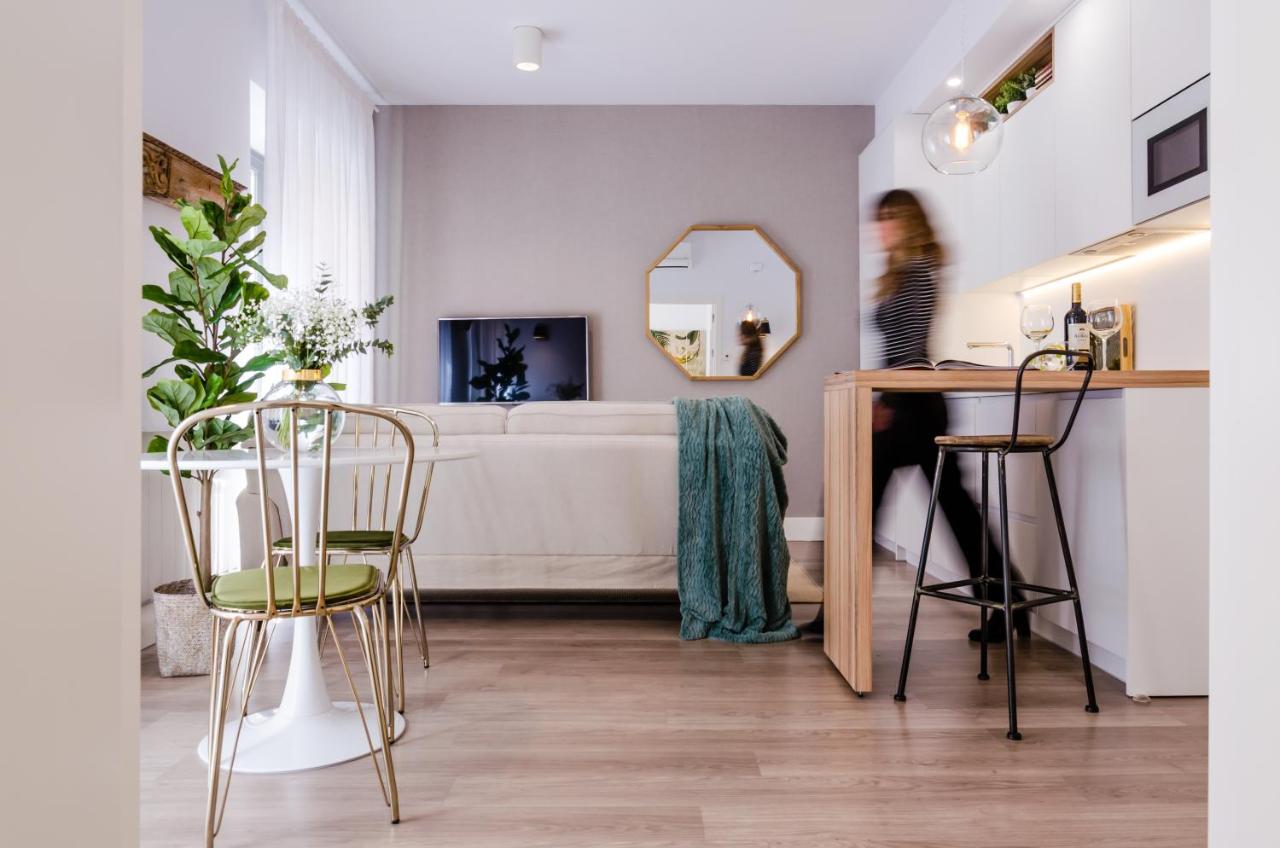 Apartment FerAla Suites Centro B, Granada, Spain - Booking.com