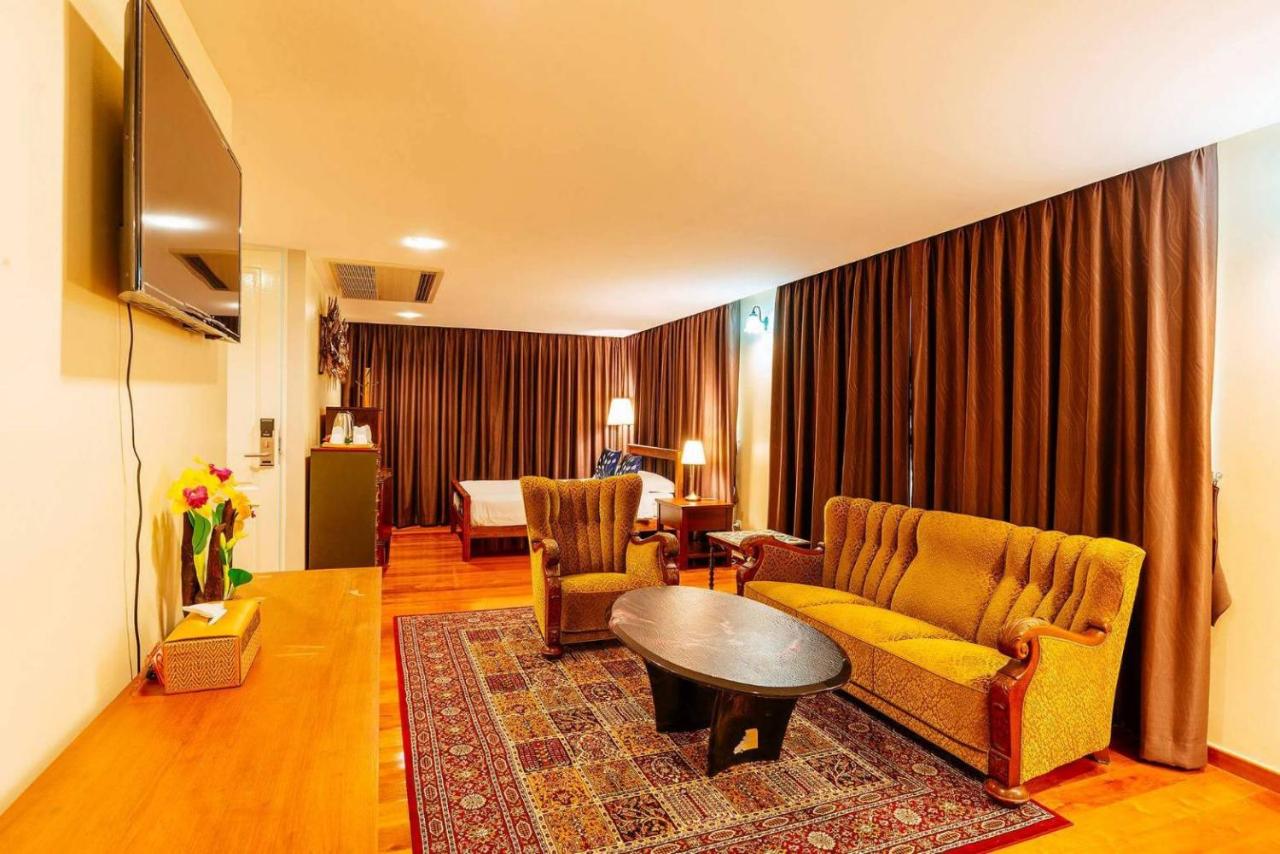 Nine Design Place - 5