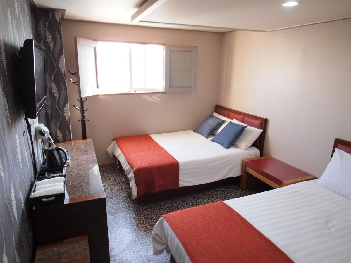Hostel J Stay - 5