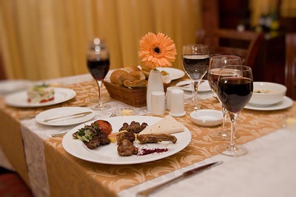 Golden Coast Hotel photo